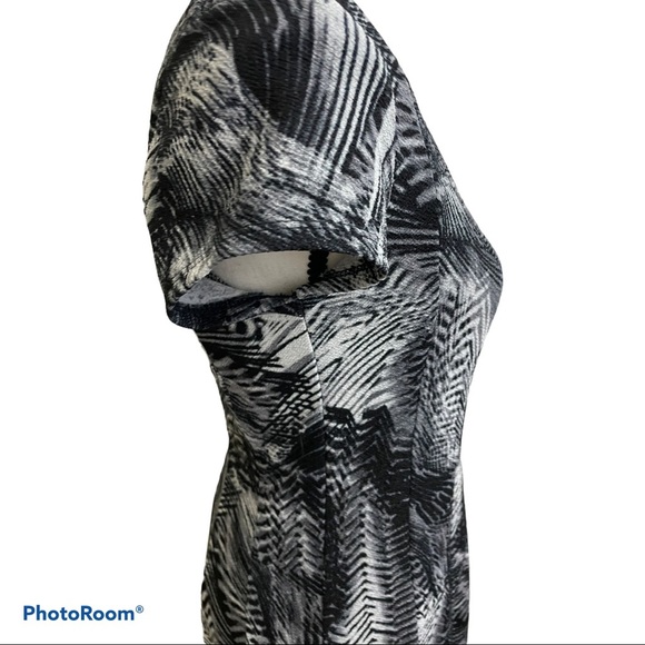 Maeve abstract pattern black white dress Size X-Small - Picture 4 of 9